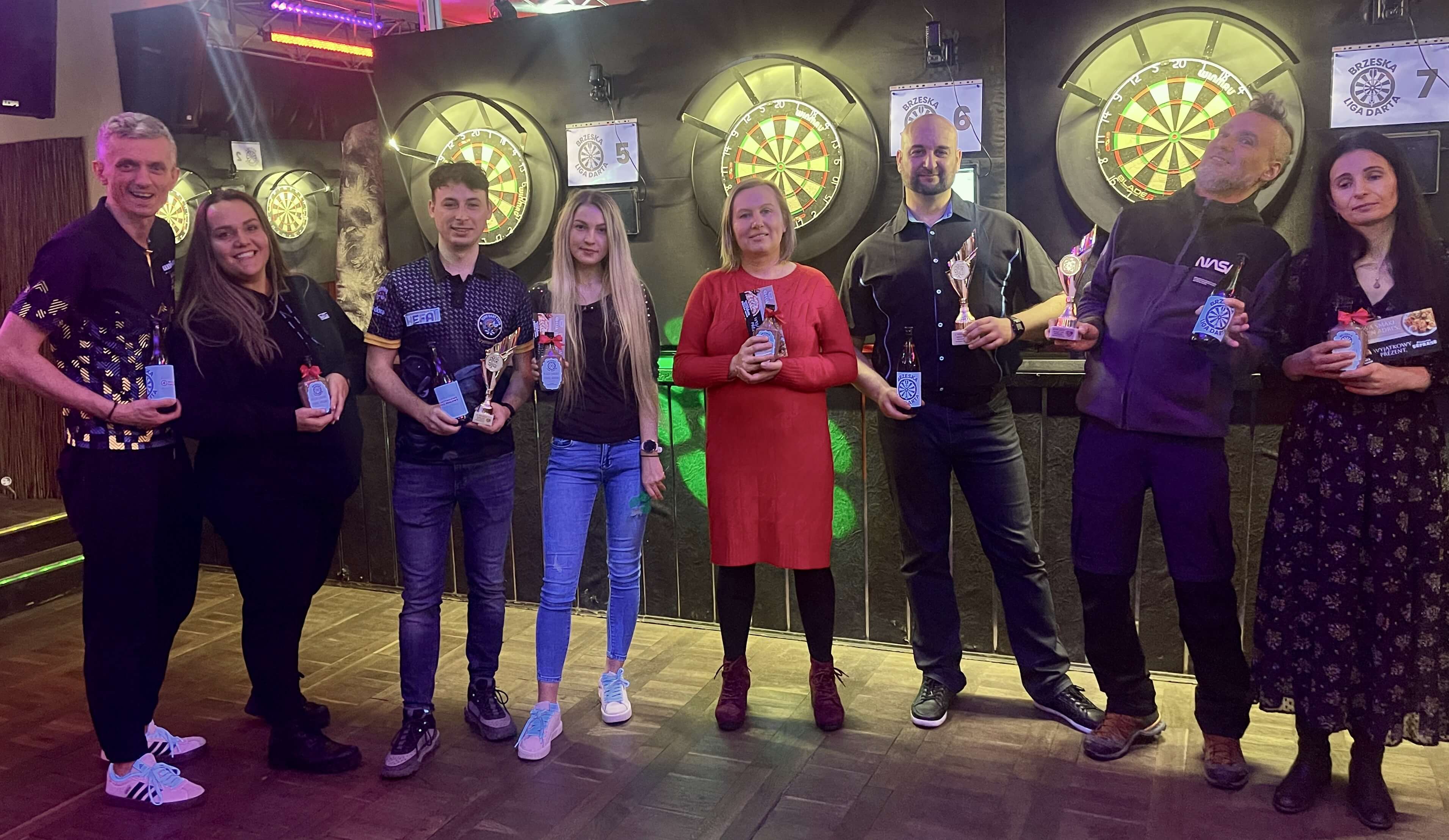 Dekoracja laureatów